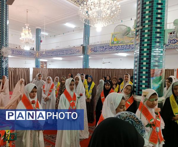 مراسم شب شعر ایرانمهر در اعتکاف دانش‌آموزی مسجد شیخداد یزد 