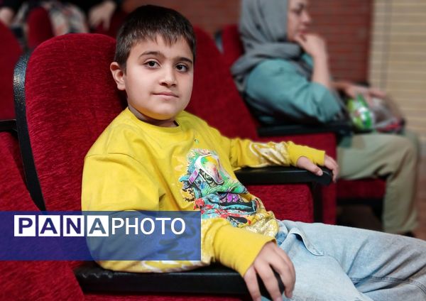 تقدیر از دانش‌آموزان فعال محمدشهری در زمینه‌های فرهنگی و هنری