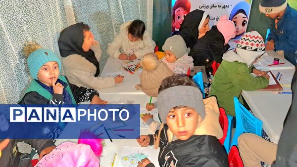 برپایی غرفه فرهنگی کودک در شهرستان کاشمر 