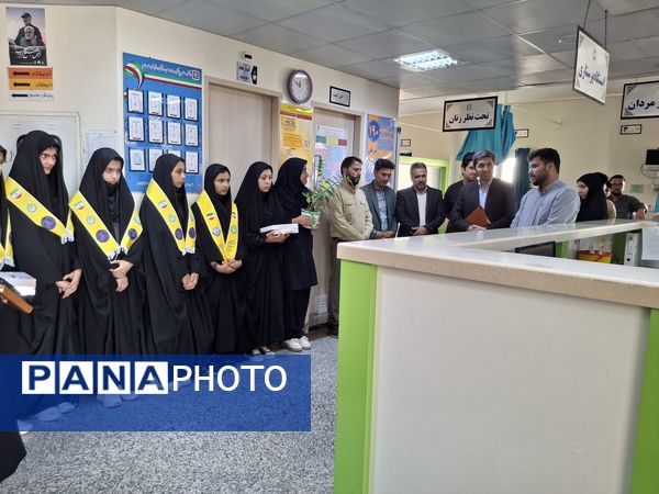 تبریک دانشآموزان پیشتاز صالح آباد به پرستاران
