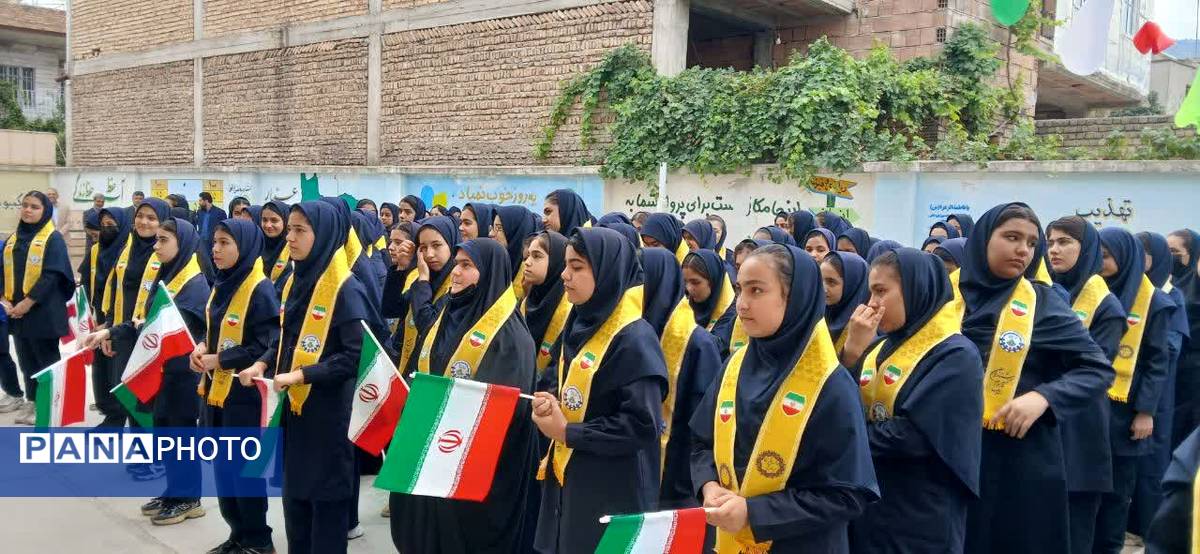 مدیرکل آموزش و پرورش گلستان در جمع دانش‌آموزان گالیکش