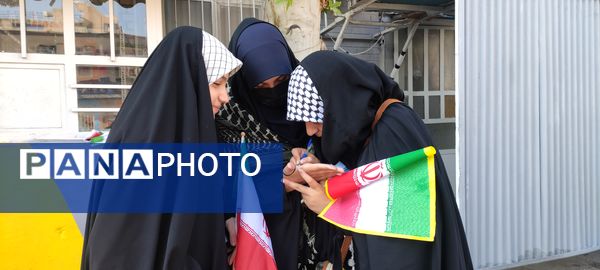 فریاد طنین انداز همبستگی دانش آموزان مشهدی 