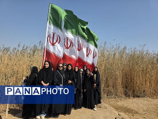سفر معنوی راهیان نور دانشآموزان دبیرستان دخترانه خلیلی یزد