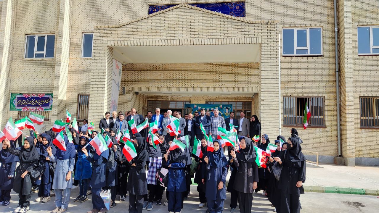 مدرسه ۱۴ کلاسه شهدای آبیز در زاهدان افتتاح شد 