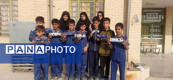 برگزاری بازی‌های ورزشی در مدرسه قمر بنی هاشم شهرستان زارچ