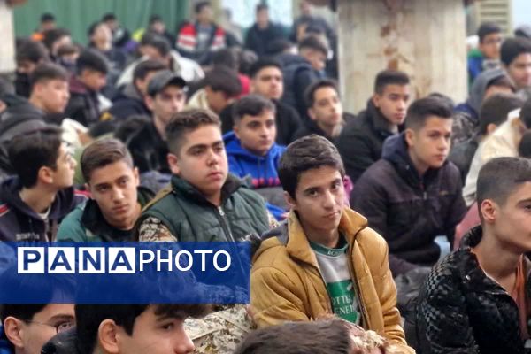 اعزام دانش‌آموزان پسر قرچکی به سرزمین نور