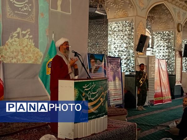 نماز جمعه این هفته شهرستان کاشمر با حضور پر رنگ مردم شهرستان کاشمر برگزار شد 