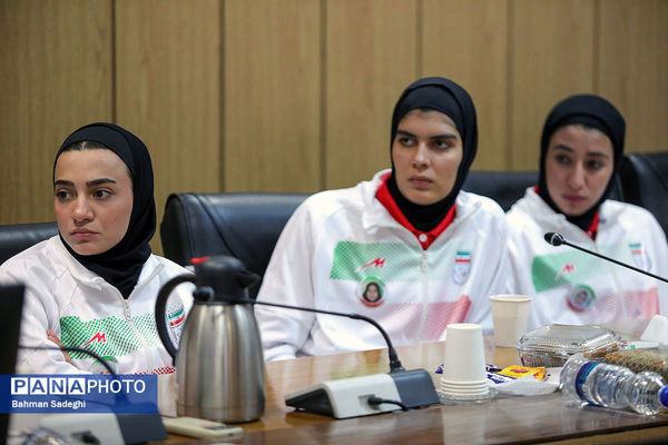 مراسم بدرقه تیم‌های ملی فوتسال دانش‌آموزی پسران و دختران ایران به رقابت‌های جام جهانی