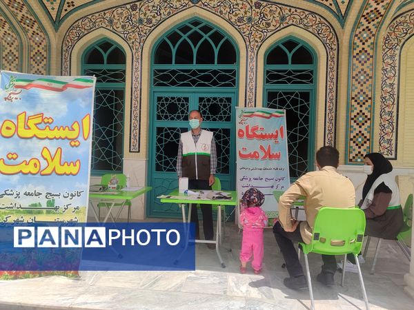 نماز جمعه شهرکرد با عطر حضور معلمان