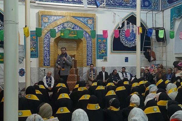 حضور قائم مقام وزیر در سازمان دانش‌آموزی در جمع دانش‌آموزان معتکف شهرستان اسفراین