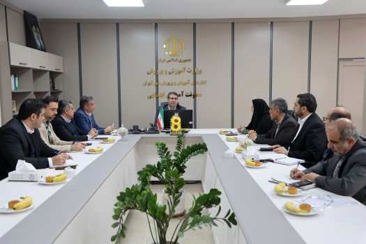 مدرسه‌ محوری و ارتقاء مدیریت مدارس محور سیاست‌های آموزش‌ و پرورش شهر تهران است