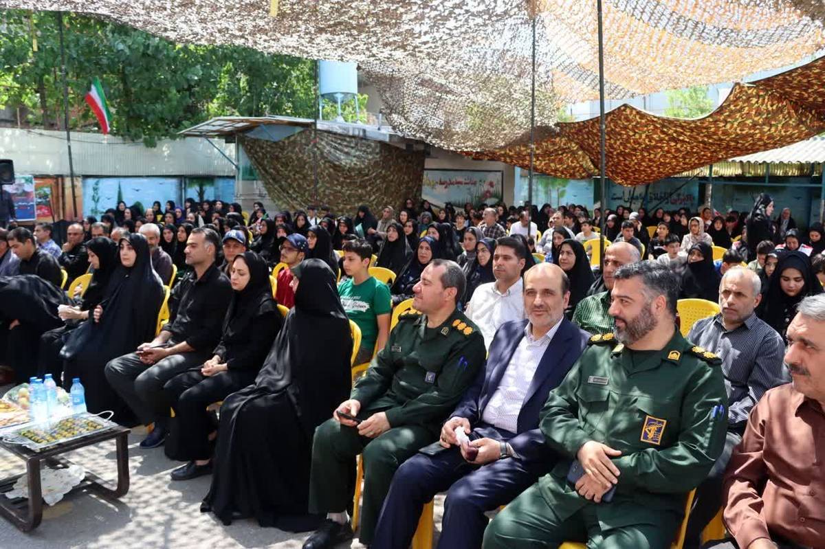 مراسم اربعین دانشآموز شهید «امیرعلی چترعنبرین»