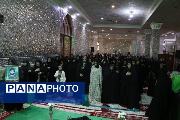 آیین تکریم مادران و همسران شهدا در شبستان بزرگ حرم بی‌بی سکینه(س)