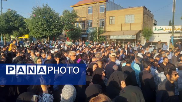 مراسم تشییع و وداع با شهید امنیت حسین اسحاقی در لردگان 
