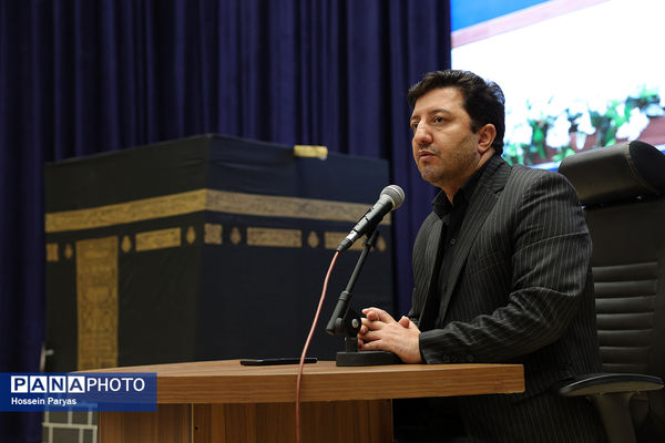 مراسم آموزش کاروان‌های عمره دانش‌آموزی به دانش‌آموزان عازم سرزمین وحی