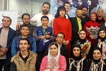 تئاتر «شیطان پلک نمی زند» در شیراز به روی صحنه رفت