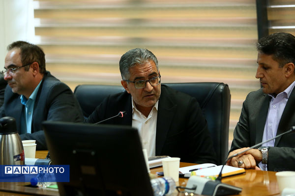 نشست صمیمانه وزیر آموزش و پرورش با مدیران مدارس