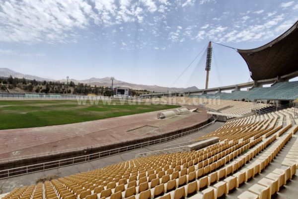 توپ لیگ برتر در مستطیل سبز ورزشگاه تختی 
