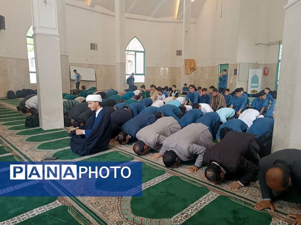 برگزاری مراسم طلیعه بندگی ، جشن تکلیف پسران ملاردی در اردوگاه شهید محمد منتظری