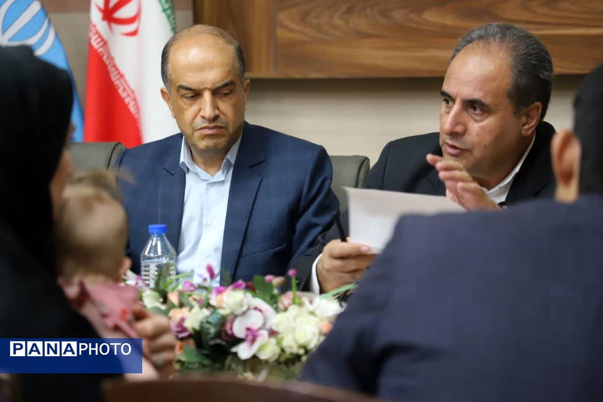 دیدار مردمی مدیرکل آموزش و پرورش آذربایجان شرقی در آستانه بازگشایی مهر