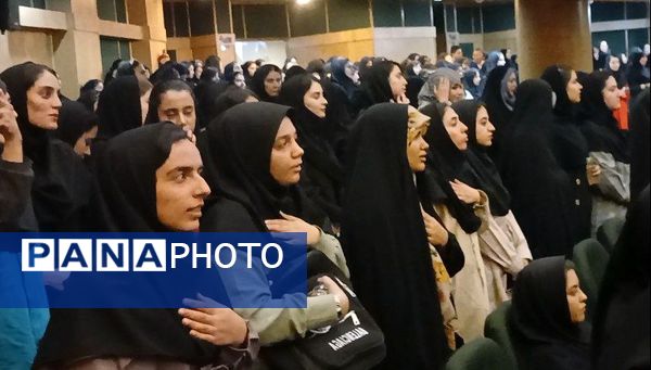 جشن بزرگ ازدواج دانشجویی در دانشگاه آزاد اسلامی واحد کرج