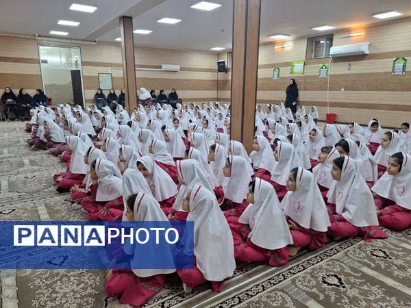 گرامیداشت روز جهانی نابینایان در دبستان امام موسی کاظم (ع) با حضور مهمان روشندل 