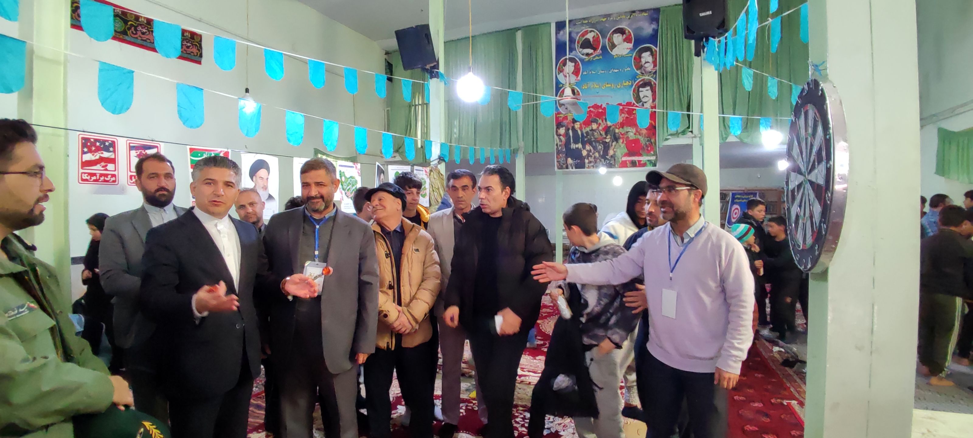 برگزاری مسابقات دارت در جشن بزرگ ۲۲بهمن در روستای اسلام آباد شیروان 
