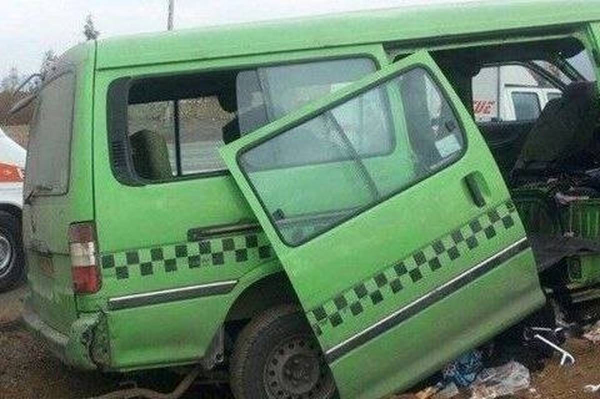 ۱۳ نفر بر اثر واژگونی ون زائران اربعین مصدوم شدند