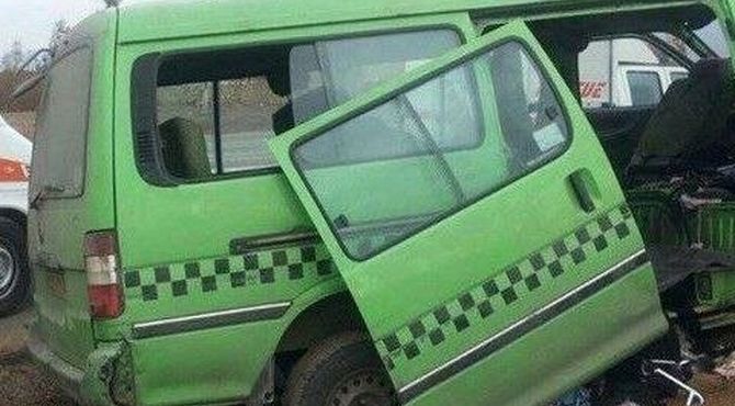 ۱۳ نفر بر اثر واژگونی ون زائران اربعین مصدوم شدند