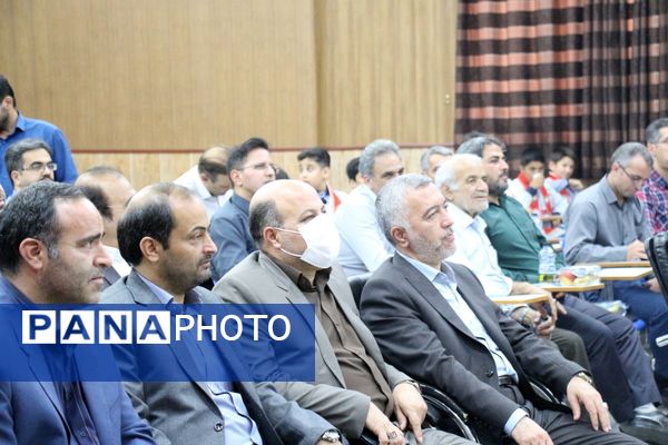 شروع تازه با شوت فوتبالیست‌های نوجوان 