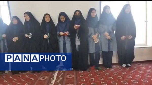  تقدیر از فعالین حجاب و عفاف در دبیرستان شاهد تکتم