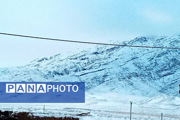 برف و بارانی همراه با شادی در شهرستان زاوه