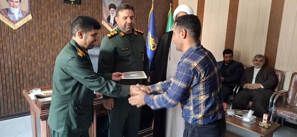 تجلیل سپاه پاسداران از خبرنگاران شهرستان پلدختر 
