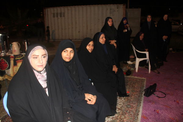ضیافت افطاری به میزبانی دبستان امید انقلاب ( شاهد دختران ) در پارک صدف بوشهر 