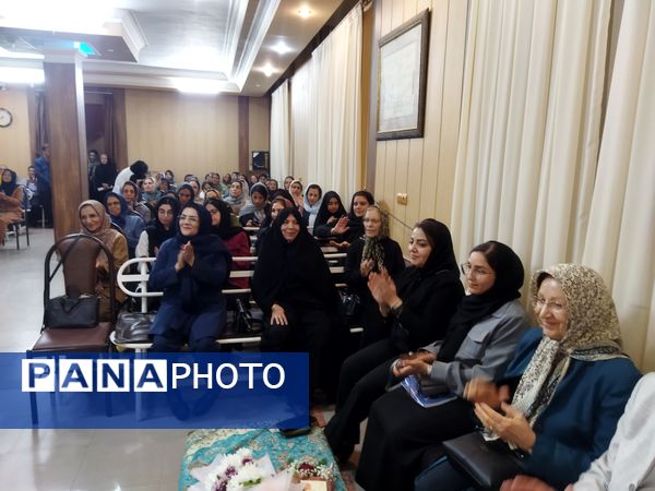 مراسم گرامیداشت و معرفی کتابهای پدر علم سم شناسی ایران در بیرجند