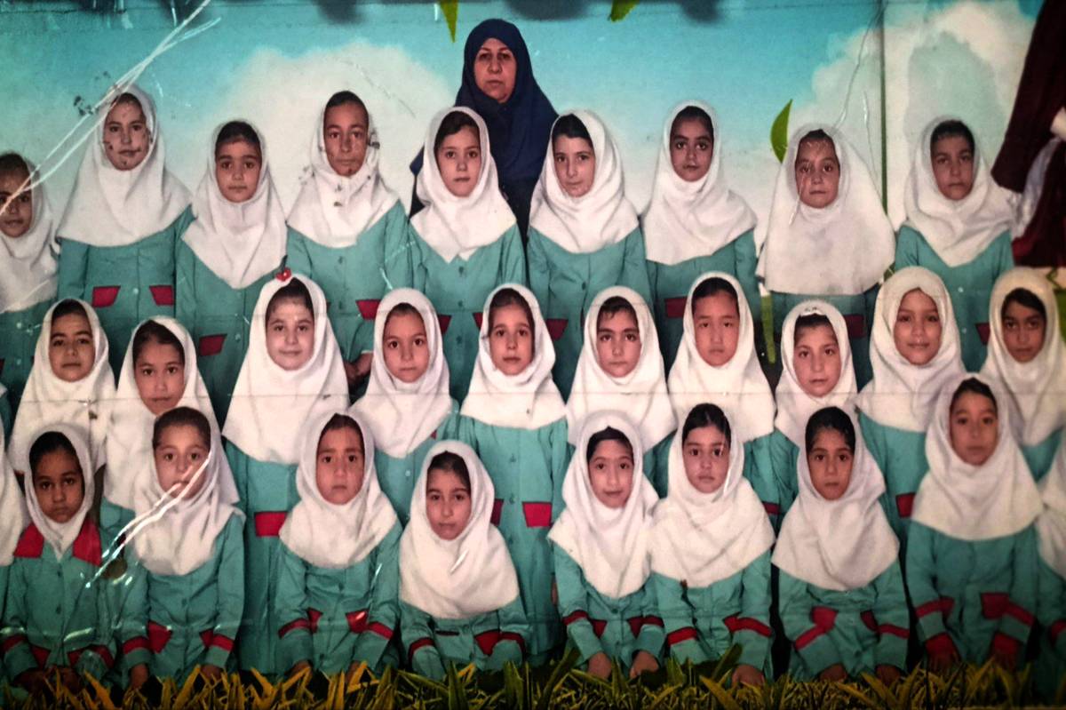 عکس یادگاری کلاس اول مدرسه پیامبر اعظم(ص) ملارد