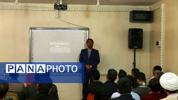 دوره تربیت مربی پیرامید و نظم گروهی استان آذربایجان شرقی