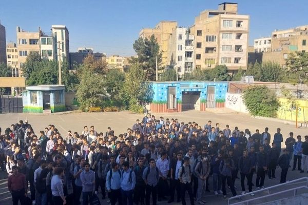 ۲۲ دانش‌آموزحائز رتبه برتر درکنکور سراسری امسال شدند