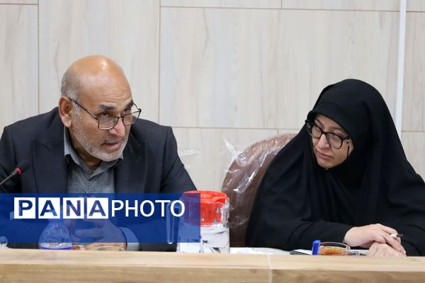 نشست مدیران مدارس سمپاد یزد با حضور رئیس سازمان ملی پرورش استعدادهای درخشان 