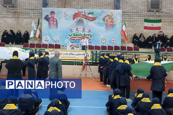 همایش بزرگ هزار نفری یاوران انقلاب و پیشتازان مقاومت در شهر جدید پرند