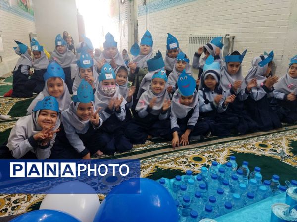 جشن آب برای دانش آموزان دبستان ناهید  نخودی نیشابور 