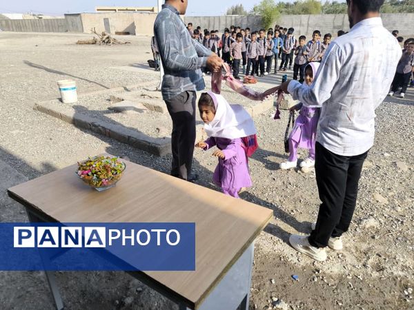 شور و شوق آغاز مدرسه؛ جشن بهیادماندنی کلاساولیها در روستای مزرعه