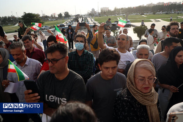 اجرای ارکستر سمفونیک تهران در میدان آزادی