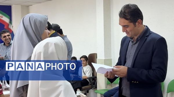برگزاری رویداد مداد قرمز در بجنورد 