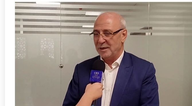 در تمام مدارس برخوار از وسایل هوشمندسازی استفاده می‌شود