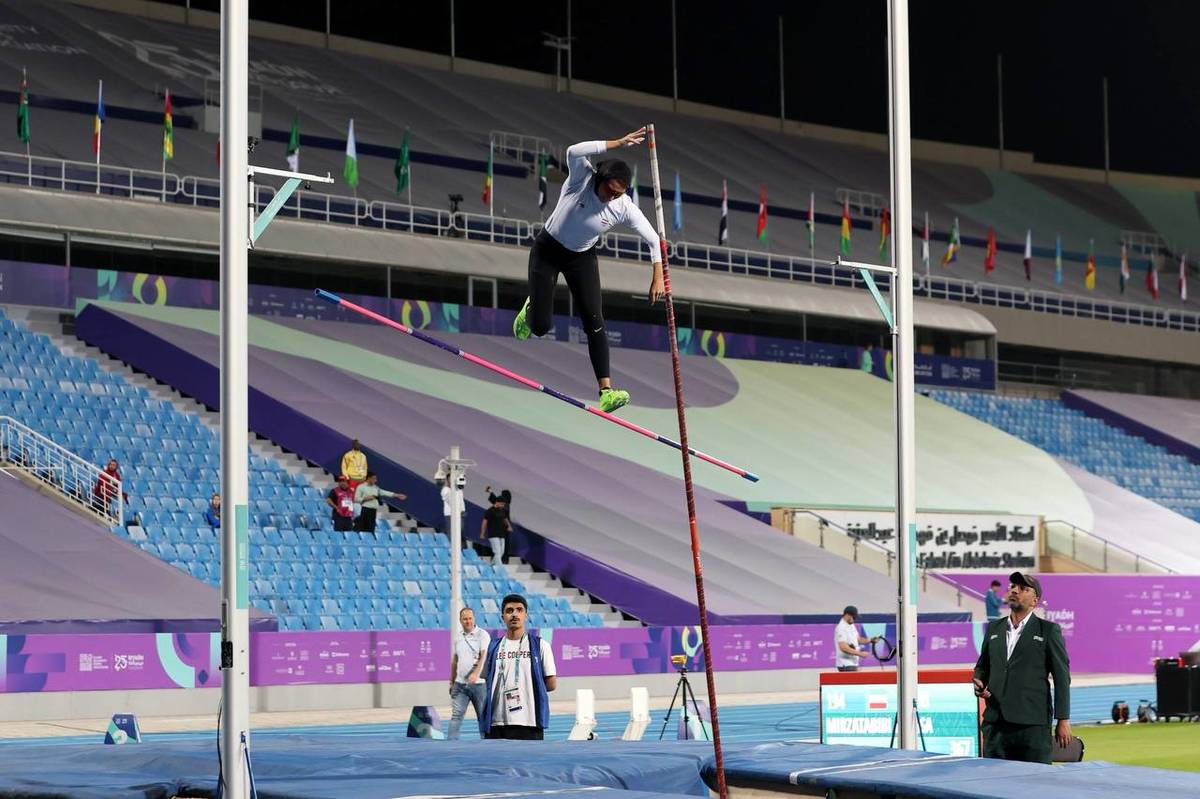 شکار برنز آسیا توسط میرزاطیبی در پرش با نیزه 