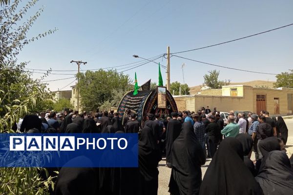  جلوه‌هایی از عزاداری مردم بنادکوک در روز شهادت امام رضا(ع)