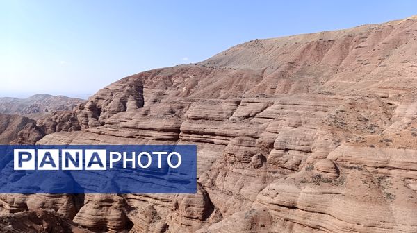 جاذبه گردشگری کوهنوردی تخت پلنگ روستای دربهشت 