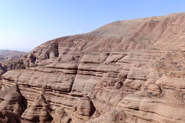 جاذبه گردشگری کوهنوردی تخت پلنگ روستای دربهشت 