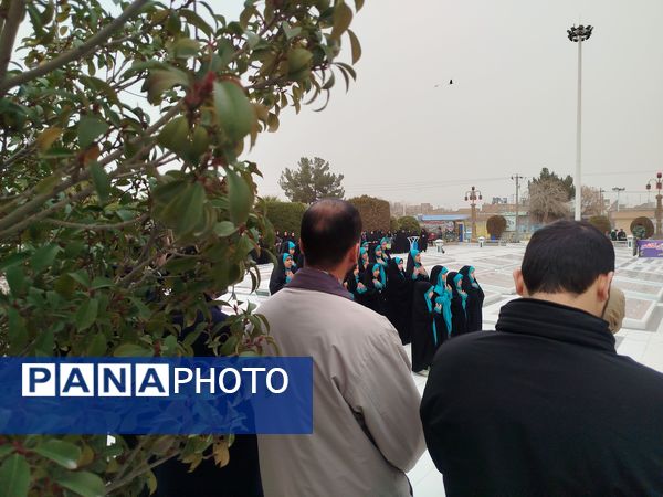 غبارروبی مزار شهدای زیارتگاه شهید مدرس (ره) 